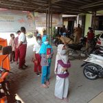 Ada Wifi Gratis, Pelajar Desa Simpangan Belajar di Aula Desa