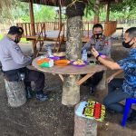 Kapolsek Pallangga Lakukan Patroli Sekaligus Mengecek Pembangunan Kampung Rewako