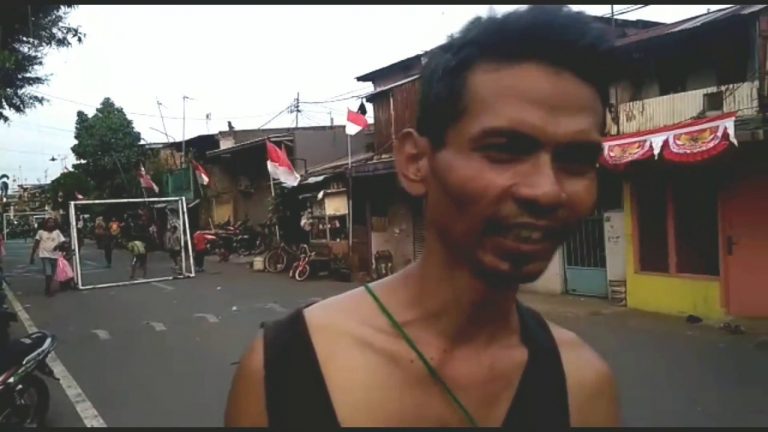 Warga Grogol Gelar Berbagai Perlombaan