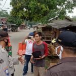 Berada di Zona Hijau Tidak Menggunakan Masker Petugas Kepolisian Berikan Sangsi Sosial
