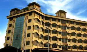 Usir Paksa Wartawan Dihadapan Para Tamu Undangan, Oknum Pegawai Hotel Madani Medan Arogan