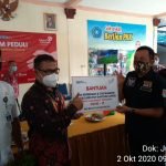 Bupati dan PT. Telkom Serahkan Bantuan Telkom Peduli