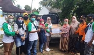 Alumni SMP.N 1 Majenang Angkatan 1997 Berikan Bantuan di Dapur Umum Covid-19