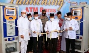 Wawako Resmikan ATM Beras Bagi Masyarakat Tak Mampu