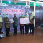 Kajari Cilacap Serahkan Bantuan Sembako Untuk Korban Banjir Tarisi