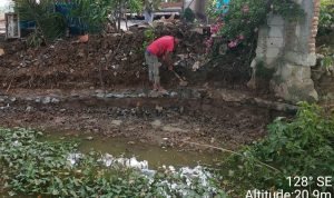 Kurangnya Pengawasan, Pembangunan TPT di Desa Karangsatu Diduga Asal-asalan