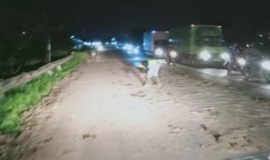 Aktifitas Pengurugan Tanah dan Antrian Kendaraan di Desa Parigi Dinilai Masih Wajar Oleh Penegak Hukum