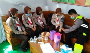 Tim Dokkes Polres Blora Berikan Dukungan Kesehatan Kepada Anggota Pospam