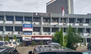 Kanit Samsat Cikokol AKP Miken Fendriyati: Atas Nama Instansi Kami Mohon Maaf