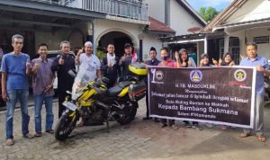 H.Tb.Masduki Melepas Keberangkatan Bambang Sukmana dari Banten ke Mekkah