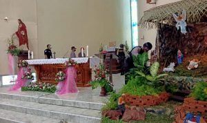 Polres Blora Sisir Gereja dengan Metal Detektor, Pastikan Keamanan
