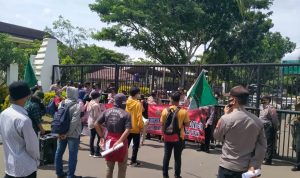 Aksi Unras Kumala, Polres Serang Kota Terjunkan Puluhan Personel