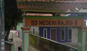 Penjualan Buku LKS Dikeluhkan Orang Tua Murid SDN Rajeg 2 