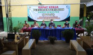 Babinsa Koramil 13, Hadiri Rapat Pembelajaran Tatap Muka SMP Negeri 1 Kedung Waringin