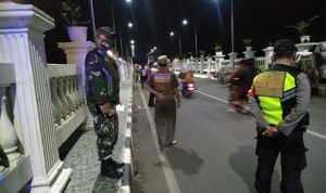 Muspika Kecamatan Pebayuran Gelar Patroli Gabungan Pengamanan Malam Tahun Baru