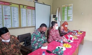 Babinsa Koramil 02 Tarumajaya Hadiri Rapat Minggon di Desa Setia Asih