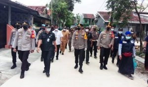 Kunjungi Kampung Tangguh, Wakapolda Metro Jaya Ajak Petugas Covid-19