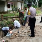 Babinsa Koramil 402-09/Mesuji Dampingi Tim Verifikasi Pembangunan Desa Kembang Jajar