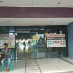 Melanggar PPKM Kolam Renang Tirta Mas Moderland Tangerang di Tutup Satpol PP