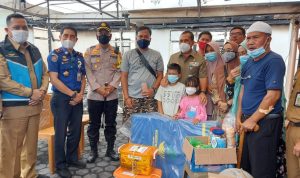 Walikota Lubuklinggau Kunjungi dan Beri Bantuan Korban Kebakaran