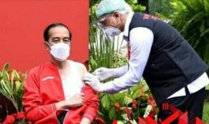 Presiden Jokowi Divaksin Untuk Kedua Kalinya