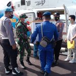 Helikopter Baharkam Polri, Distribusikan Vaksin Covid-19 ke Sangihe