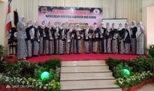 Syarifatul Aini, S.ST Ketua IBI Mura Terpilih