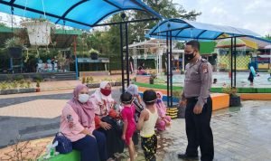 Polsek Curug, Himbau Pengunjung Wisata Waterboom Patuhi Prokes