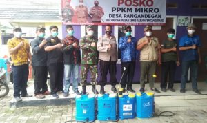 Pemdes Pangadegan Gandeng TNI, Polri dan Ormas Lakukan Penyemprotan Disinfektan