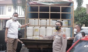 Upaya Penyelundupan Ribuan Liter Cap Tikus di Gagalkan Personel Polda Sulut