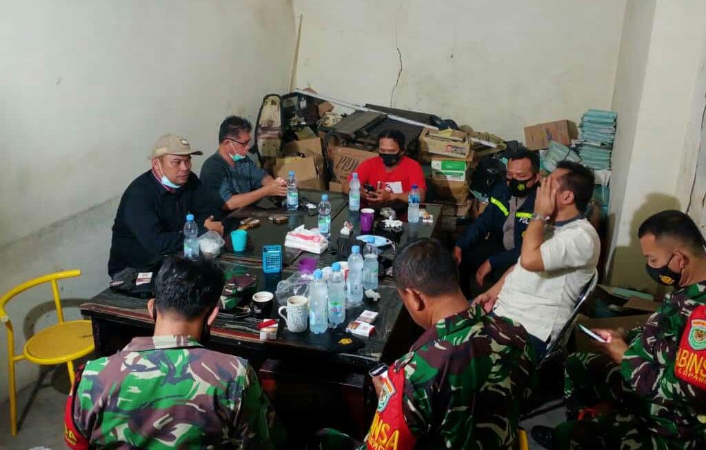 Motor di Tarik Debt Collector Matel, Sekelompok Orang Geruduk Lesing Permata Finance Kota Serang 4 IMG 20210220 WA0001