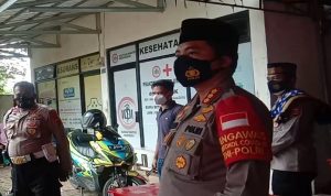 Usai Shalat Jum’at Berjamaah, Kapolresta Tangerang Gratiskan Makanan Pengunjung