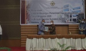 Wawako Hadiri Laporan Keuangan Tahun 2020 di Kantor BPK