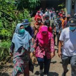 Aksi Bersih-Bersih Warga Sukseskan Zero Waste di NTB