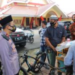 Warung Jumat Berkah, Polres Serang Kota Booking Pedagang Keliling