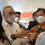 Menkes Memuji dan Mengapresiasi Langkah Bupati, Zaki Prioritaskan Lansia Untuk Divaksin