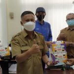 PWI Kabupaten Serang Salurkan Ribuan Masker dari PT. Sol Med Dispo Serang ke Disdikbud Kabupaten