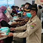 Yayasan Buddha Tzu Chi Bagikan Paket Sembako di Teluknaga