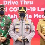 Kapolri dan Panglima Tinjau Vaksinasi Drive Thru di Medan