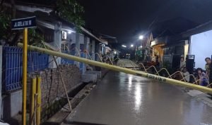 Diduga Proyek Siluman, Pengecoran di Kelurahan Kutabaru Dipertanyakan Warga