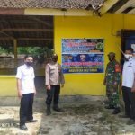 Babinsa Koramil 403-04/Belitang Monitoring Kegiatan Kampung Tangkal Covid-19