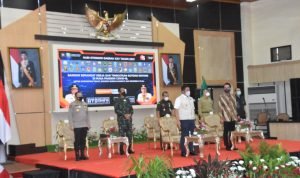 Danrem 044/Gapo Hadiri Peringatan Hari Otonomi Daerah ke-XXV