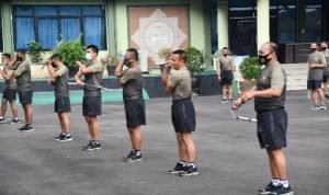 Tingkatkan Kemampuan, Prajurit Kodam II/Swj Latihan Bela Diri Double Stick