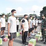 Danrem Bagikan Bingkisan Lebaran ke Prajurit dan PNS Korem 044/Gapo