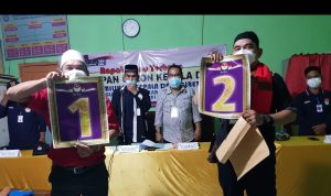 Penetapan Nomor Urut Calon Kepala Desa Cibetok Tetap Menjalankan Prokes