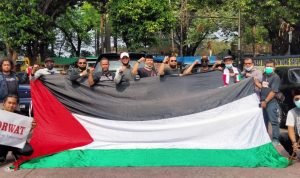 Polsek Benteng Kawal Aksi Solidaritas Wartawan Forwat untuk Palestina