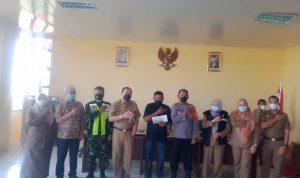 Penyaluran 1998 Kartu Tani dihadiri Muspika Para Petani di Swab Antigen