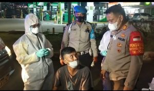 Buat Terkejut Para Pengunjung Tempat Hiburan Malam Petugas Lakukan Test Swab Antigen