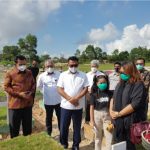 KSP Jenderal TNI (Purn) Moeldoko dan Gubernur Kepri Tabur Bunga dan Doa di Makam Brigaldo Sinaga