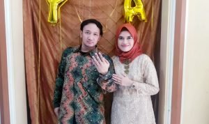 Pertunangan Antara Annissa Rustika dan Yogi Arya Fardhani Dengan Penuh Haru dan Bahagia